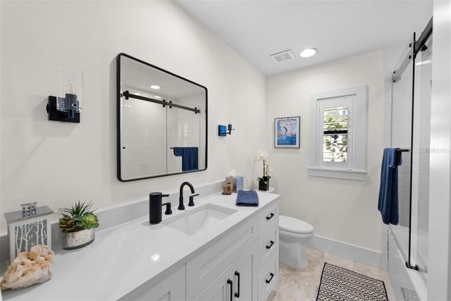 4926 W MELROSE AVENUE N, Tampa, FL 33629