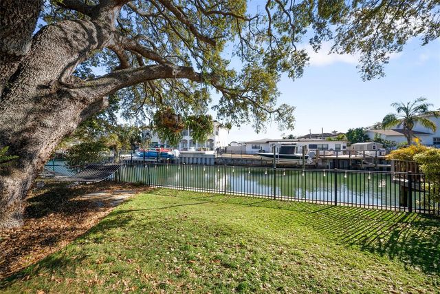 4926 W MELROSE AVENUE N, Tampa, FL 33629