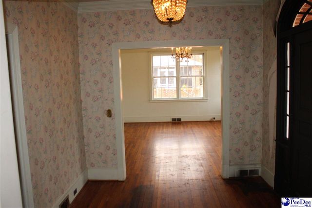 609 E Main St., Lake City, SC 29560