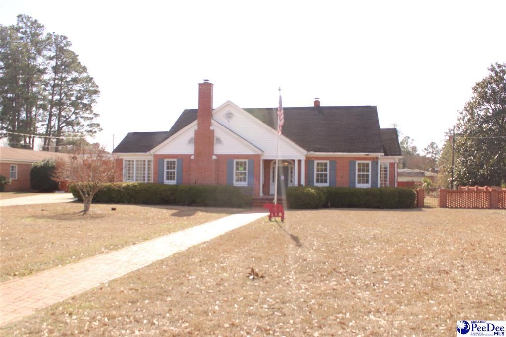 609 E Main St., Lake City, SC 29560