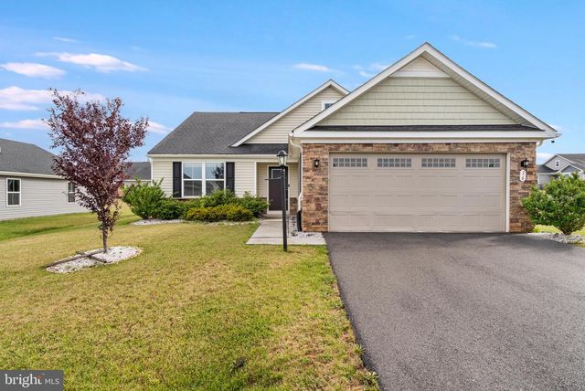 16 OPULENT CT, Hedgesville, WV 25427