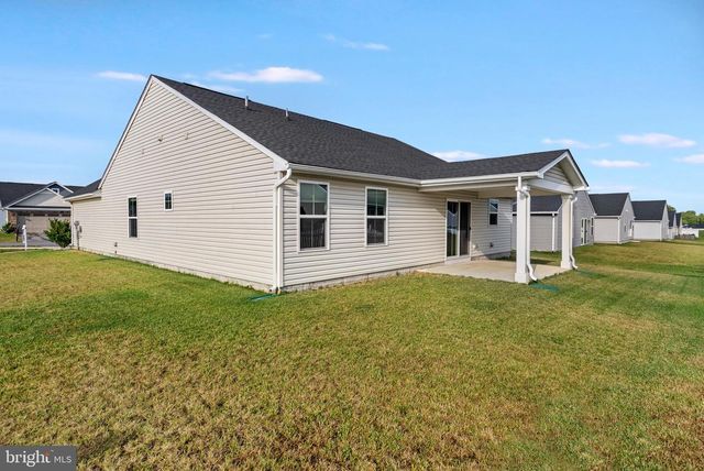 16 OPULENT CT, Hedgesville, WV 25427