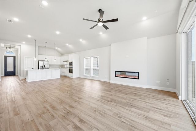 2060 Valencia Drive, Little Elm, TX 75068