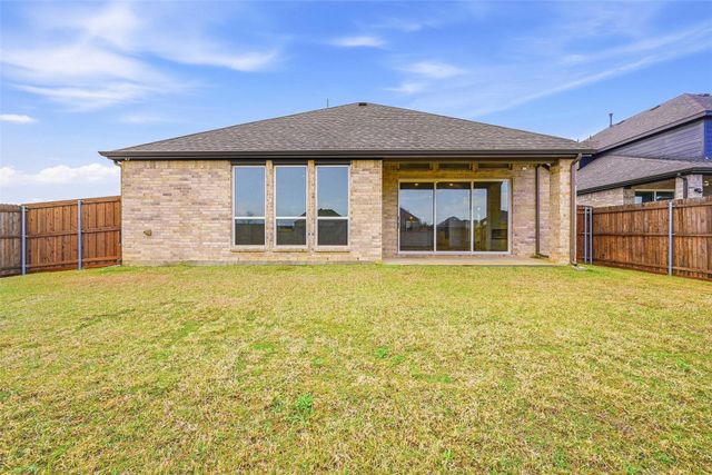 2060 Valencia Drive, Little Elm, TX 75068