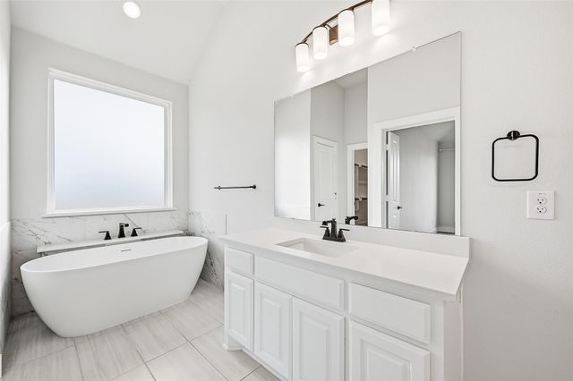 2060 Valencia Drive, Little Elm, TX 75068