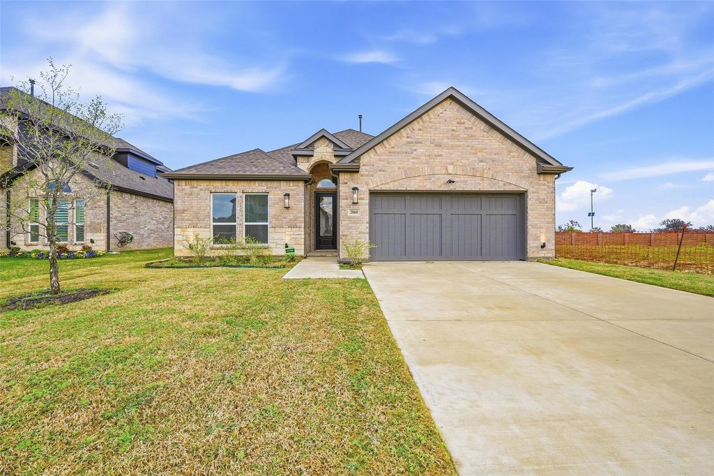 2060 Valencia Drive, Little Elm, TX 75068