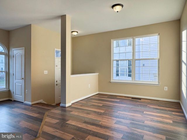 12652 HERON RIDGE DR, Fairfax, VA 22030