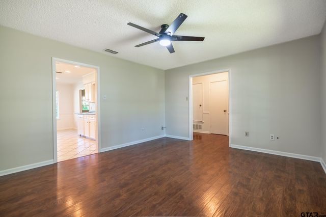 902 Joel Drive, Tyler, TX 75703