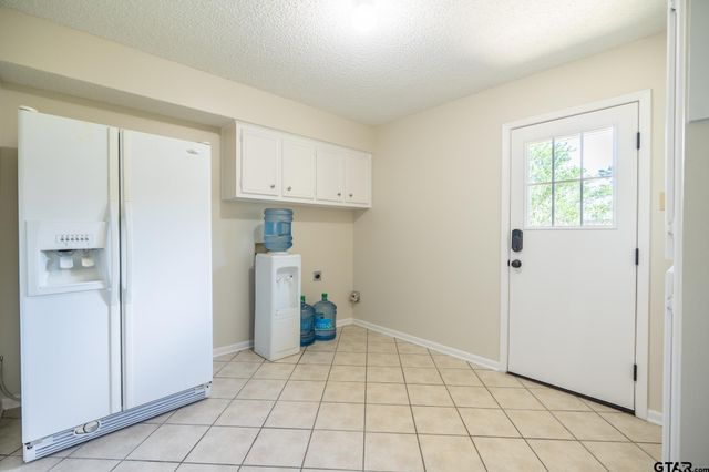 902 Joel Drive, Tyler, TX 75703