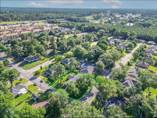 902 Joel Drive, Tyler, TX 75703