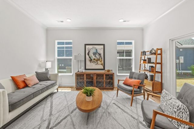 124 Parkerwood Lane, West Lafayette, IN 47906