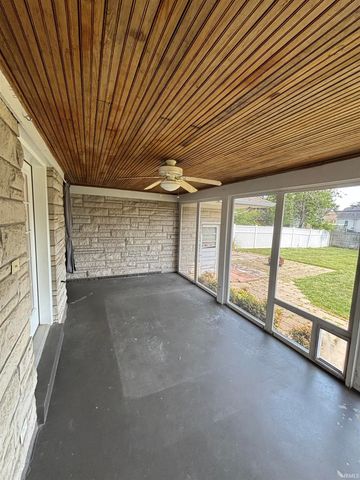 212 S Alvord Boulevard, Evansville, IN 47714