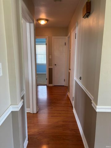212 S Alvord Boulevard, Evansville, IN 47714