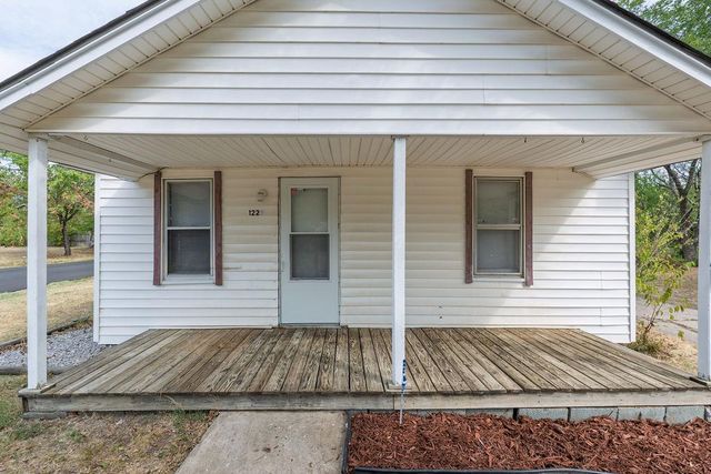 1229 N Center Avenue, Shawnee, OK 74801