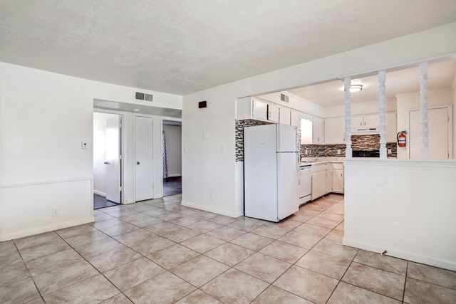 95 Eventide Road SE, Rio Rancho, NM 87124