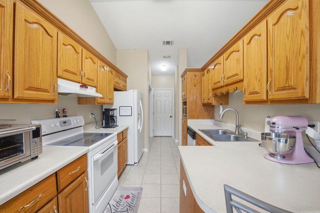 2634 Hidden Estates Circle, Navarre, FL 32566