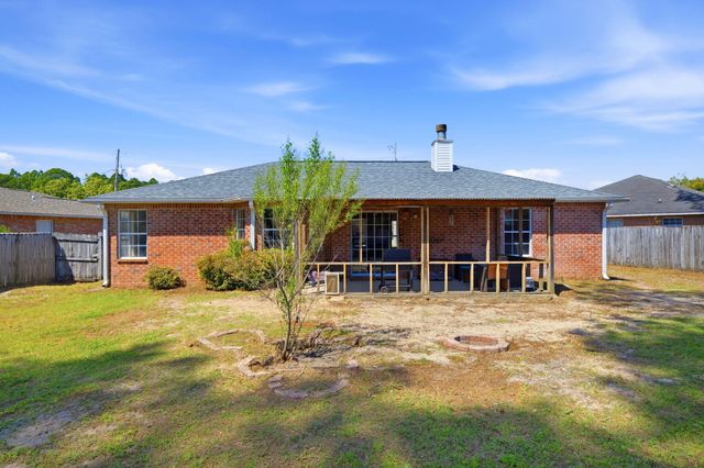 2634 Hidden Estates Circle, Navarre, FL 32566