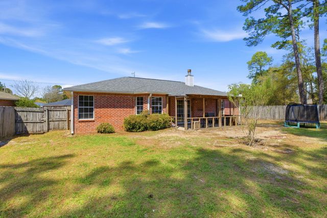 2634 Hidden Estates Circle, Navarre, FL 32566