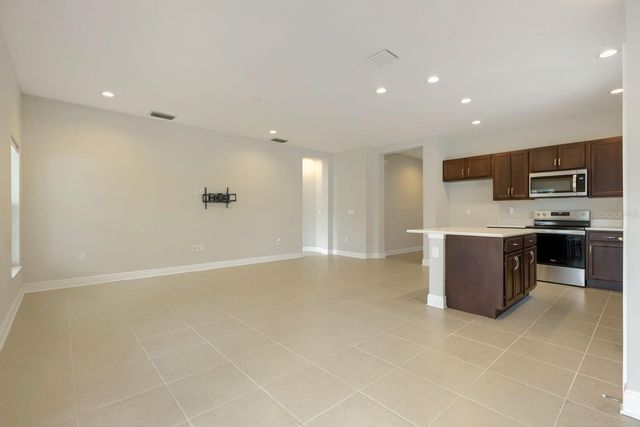 3029 54TH AVENUE N, St Petersburg, FL 33714