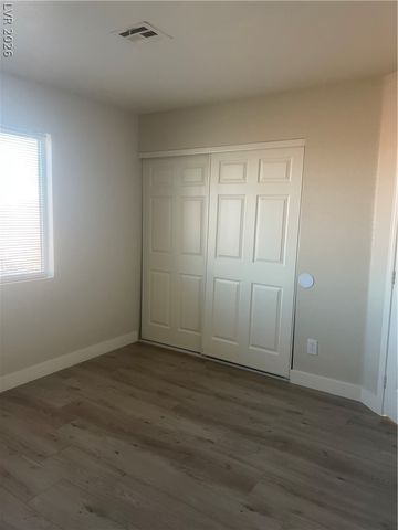 8001 Mt Royal Court, Las Vegas, NV 89145