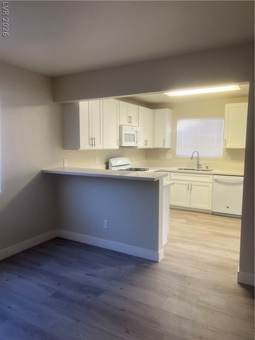 8001 Mt Royal Court, Las Vegas, NV 89145