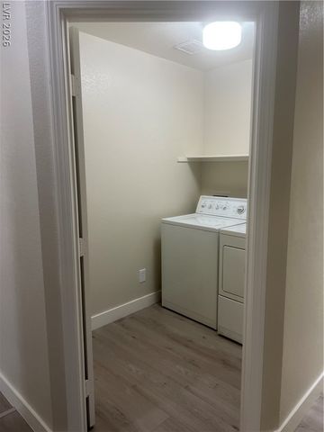 8001 Mt Royal Court, Las Vegas, NV 89145