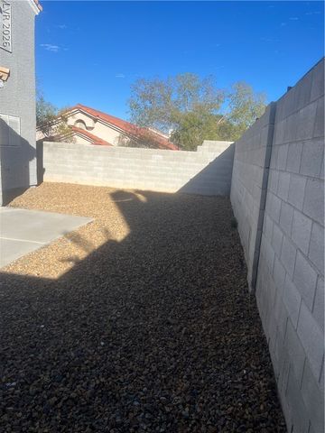 8001 Mt Royal Court, Las Vegas, NV 89145