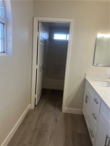 8001 Mt Royal Court, Las Vegas, NV 89145