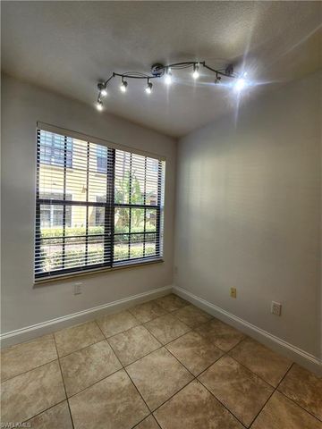 1256 Carpazi CT 502, Naples, FL 34105