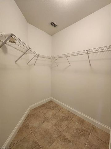 1256 Carpazi CT 502, Naples, FL 34105