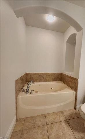 1256 Carpazi CT 502, Naples, FL 34105