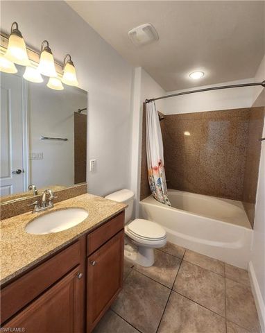 1256 Carpazi CT 502, Naples, FL 34105