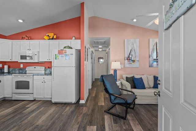 6001 - 1563 S Kings Hwy., Myrtle Beach, SC 29575