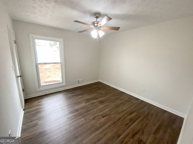 129 Bramble Oak Drive, Woodstock, GA 30188