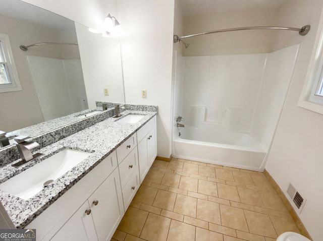 129 Bramble Oak Drive, Woodstock, GA 30188