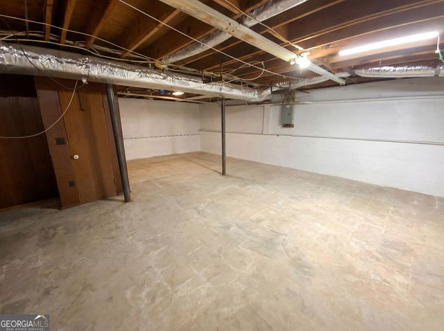 129 Bramble Oak Drive, Woodstock, GA 30188