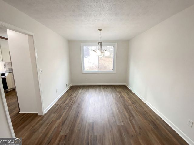 129 Bramble Oak Drive, Woodstock, GA 30188