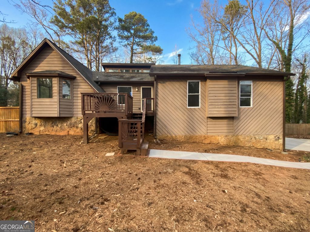 129 Bramble Oak Drive, Woodstock, GA 30188