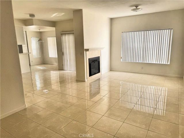 18319 Hart Street 3, Reseda, CA 91335