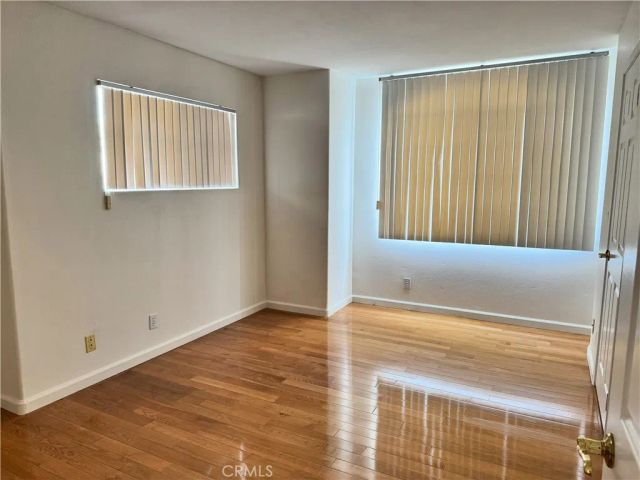 18319 Hart Street 3, Reseda, CA 91335