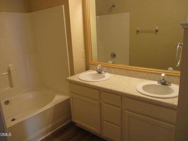 1513 Entheos Lane, Raleigh, NC 27610