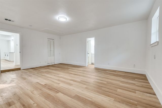 605 Ray Andra Drive, Desoto, TX 75115