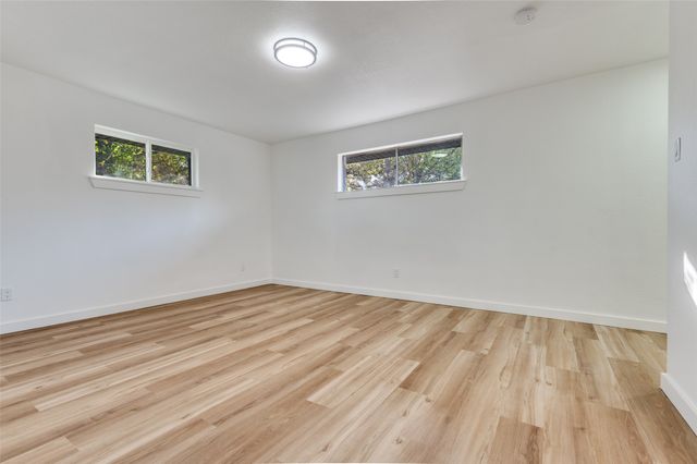 605 Ray Andra Drive, Desoto, TX 75115