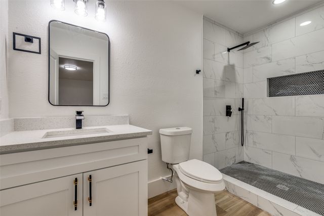 605 Ray Andra Drive, Desoto, TX 75115