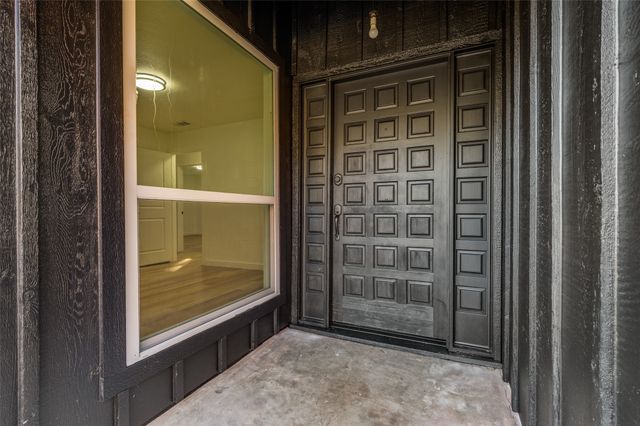 605 Ray Andra Drive, Desoto, TX 75115