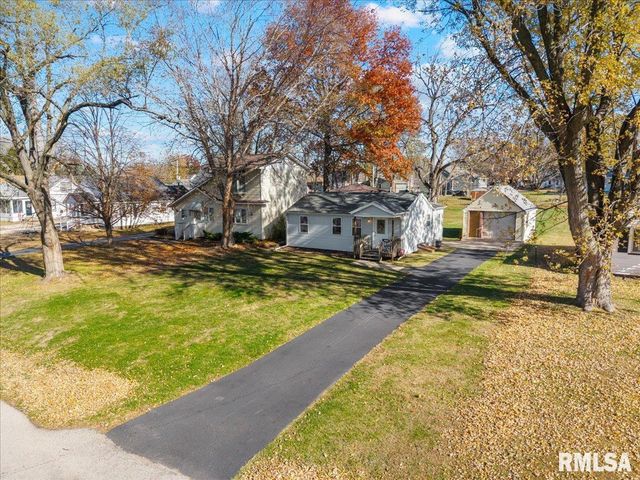 222 4TH Street, Colona, IL 61241