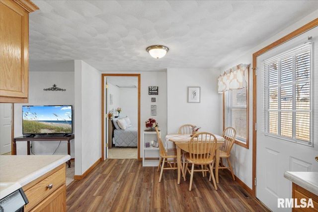 222 4TH Street, Colona, IL 61241