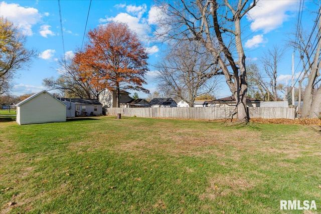 222 4TH Street, Colona, IL 61241