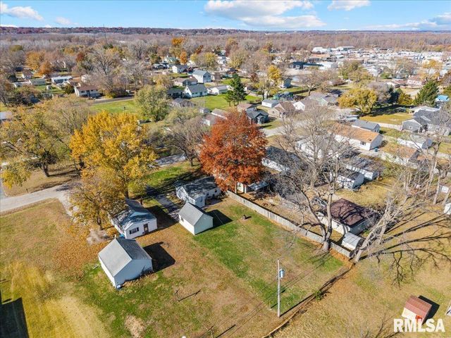 222 4TH Street, Colona, IL 61241