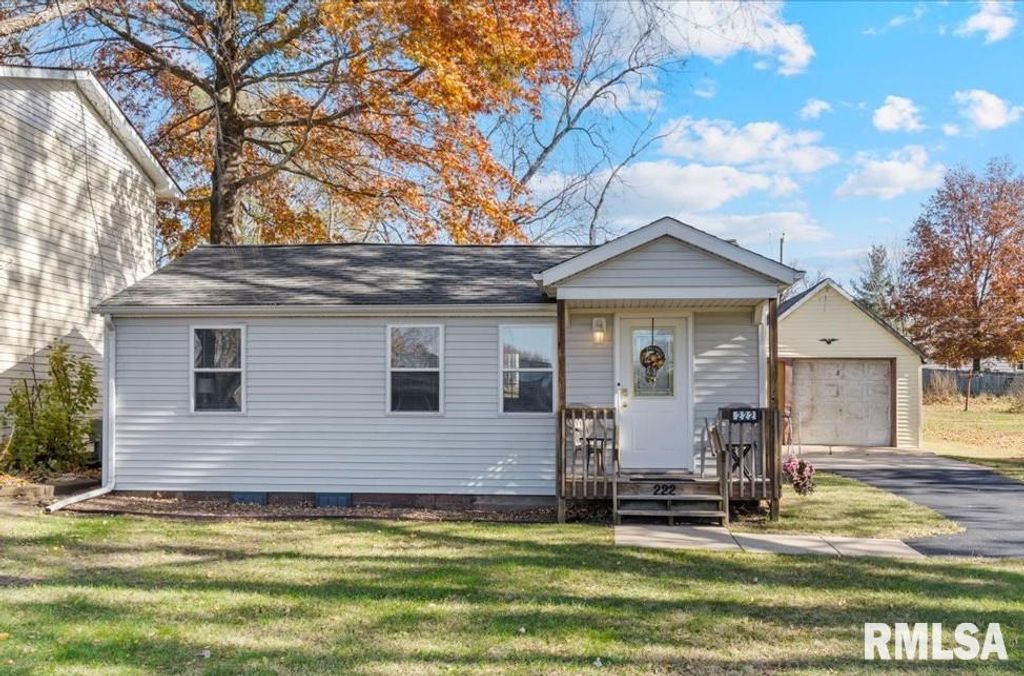 222 4TH Street, Colona, IL 61241